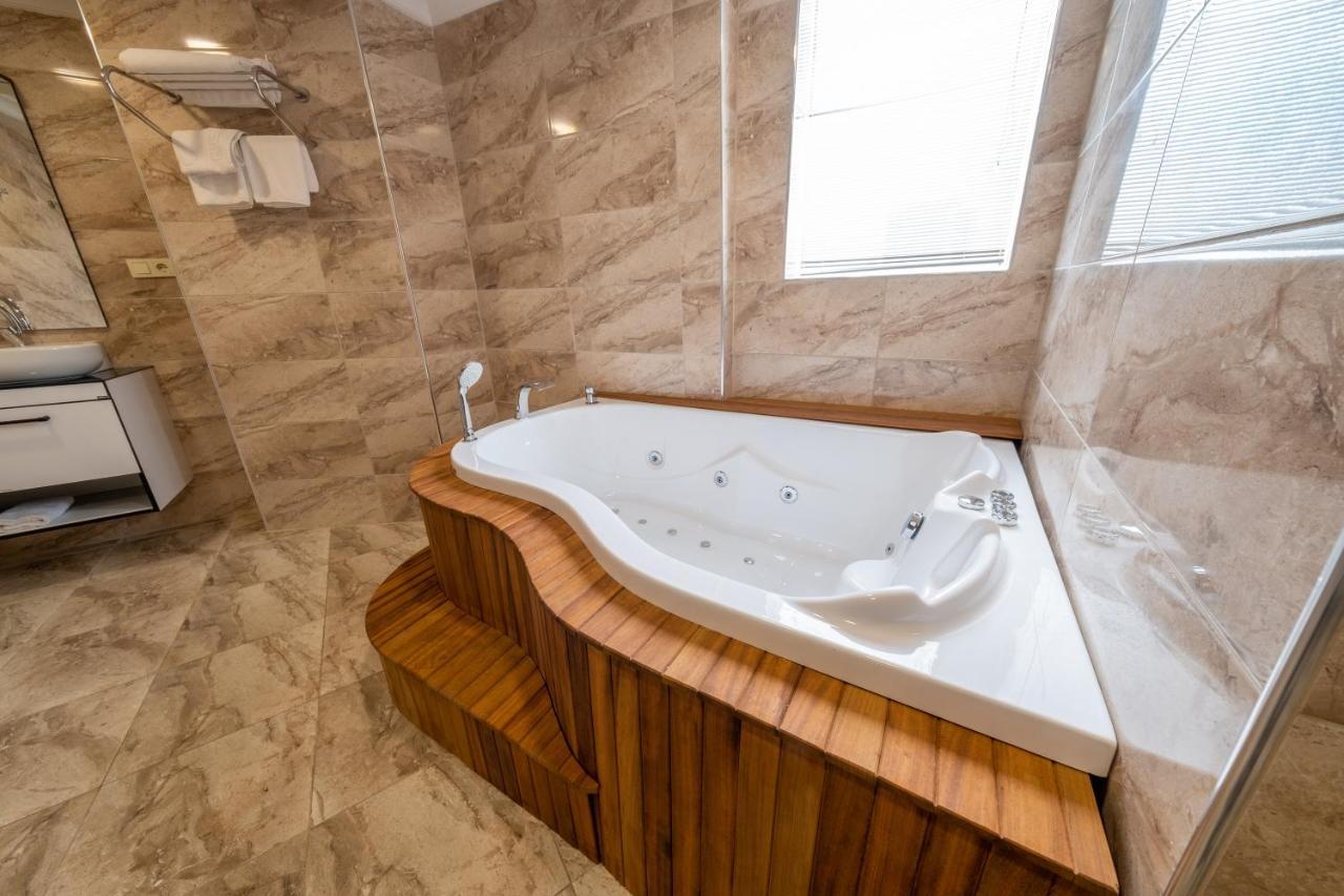 Istanbul Nova Hotel Luaran gambar